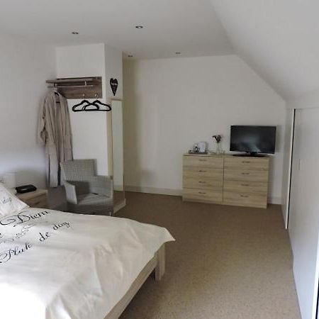 B&B Carpe Diem # Texel Maaseik Esterno foto